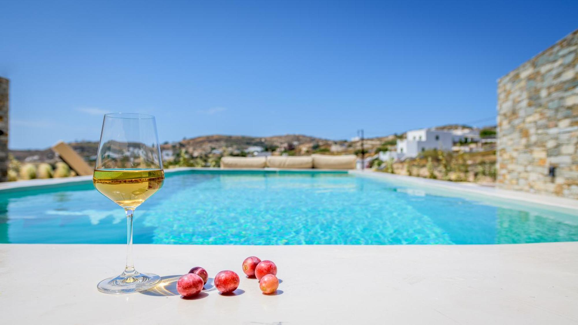Solus Suites Milos Адамас Екстер'єр фото